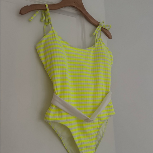 No Boundaries brand women’s Neon Yellow Striped one piece swimsuit size MEDIUM - Picture 8 of 9